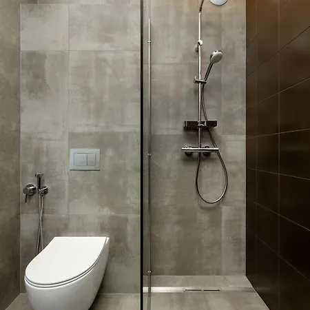 Prestizowe Z Widokiem Na Rzeke I Parkingiem By Renters Prestige