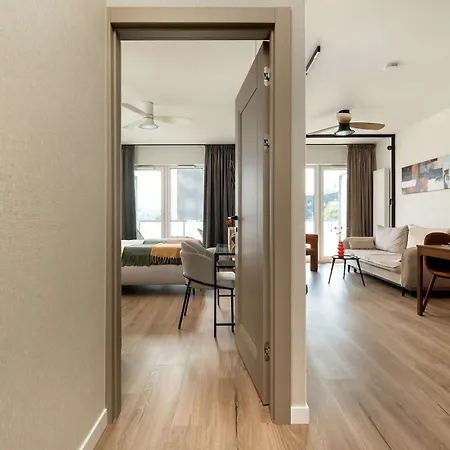 Prestizowe Z Widokiem Na Rzeke I Parkingiem By Renters Prestige Апартаменти